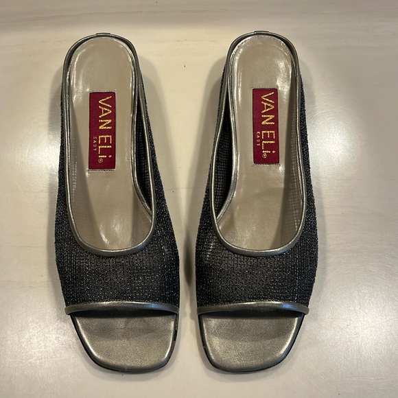 Van Eli Women’s Open Toe Flats - Picture 1 of 6